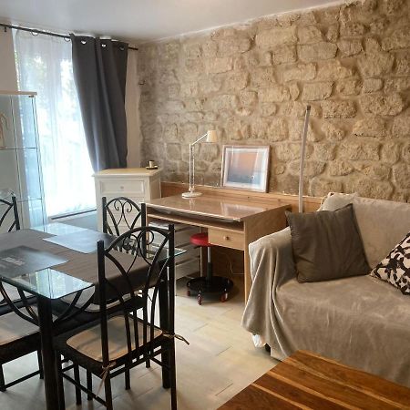 EXIGEHOME-Grand Studio en plein centre de Saint Germain en Laye Extérieur photo
